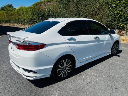 2018 Honda Grace - photo 10