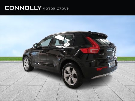 2021 Volvo XC40 - photo 2