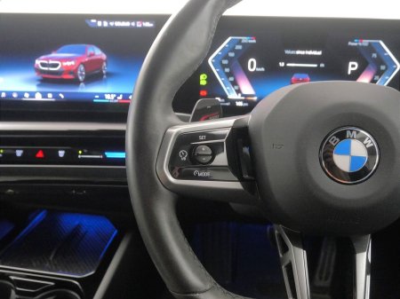 2024 BMW 5-Series - photo 17