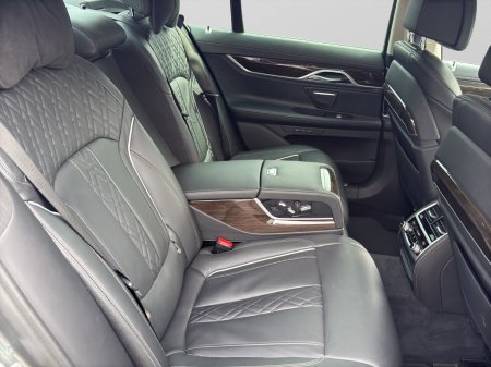 2019 BMW 7-Series - photo 11