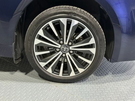 2023 Toyota Corolla - photo 24