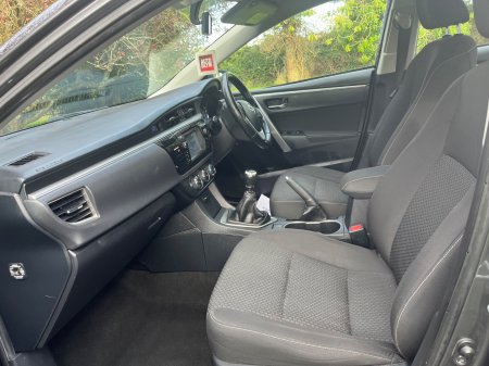 2015 Toyota Corolla - photo 8