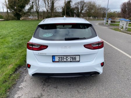 2023 Kia Ceed - photo 6