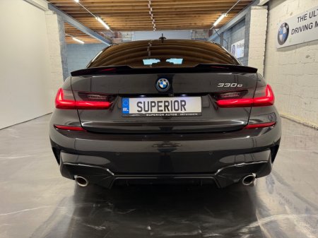 2022 BMW 3-Series - photo 7