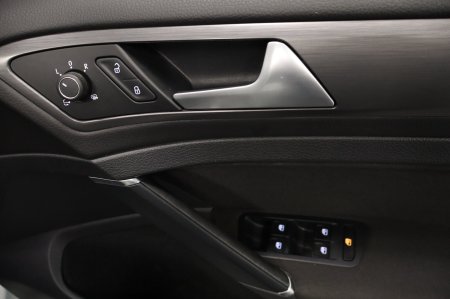 2017 Volkswagen Golf - photo 25