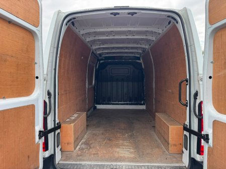 2023 Nissan Interstar - photo 11