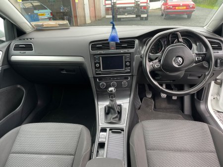 2018 Volkswagen Golf - photo 12