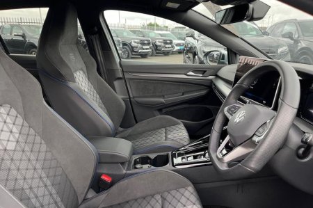 2026 Volkswagen Golf - photo 17