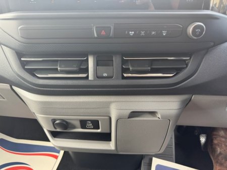2026 Ford Transit Custom - photo 16
