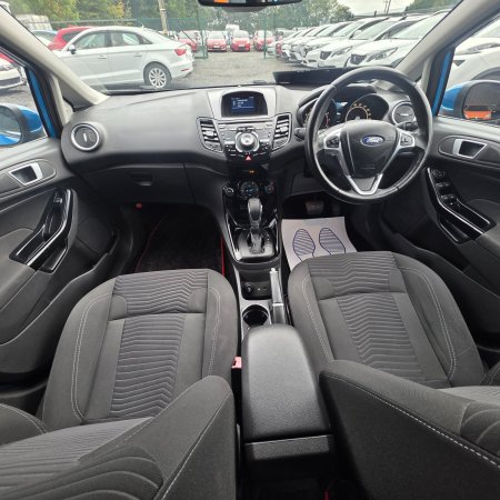 2015 Ford Fiesta - photo 16