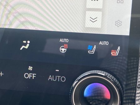 2025 Lexus RX450H+ - photo 22