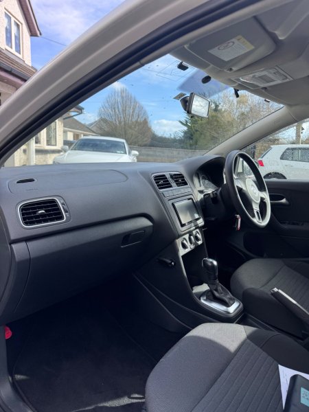 2011 Volkswagen Polo - photo 11