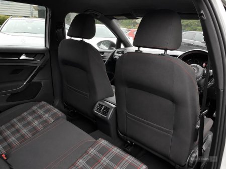 2014 Volkswagen Golf - photo 23