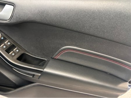 2021 Ford Fiesta - photo 18