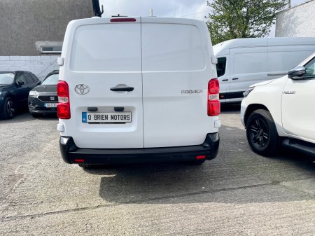 2024 Toyota Proace - photo 17