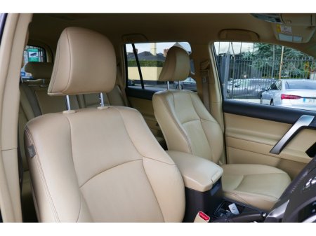 2015 Toyota Land Cruiser - photo 17