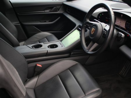 2023 Porsche Taycan - photo 8