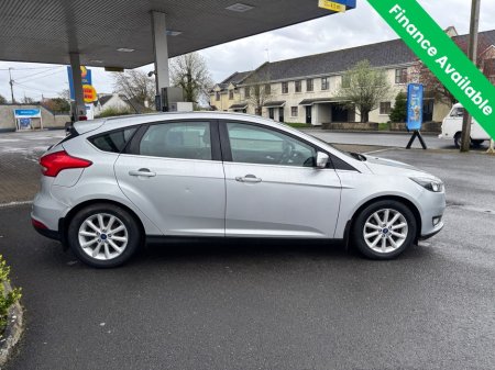 2017 Ford Focus - photo 6