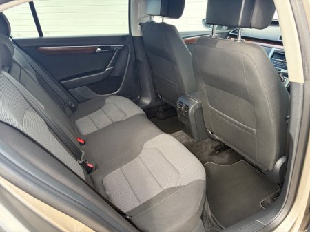 2014 Volkswagen Passat - photo 8