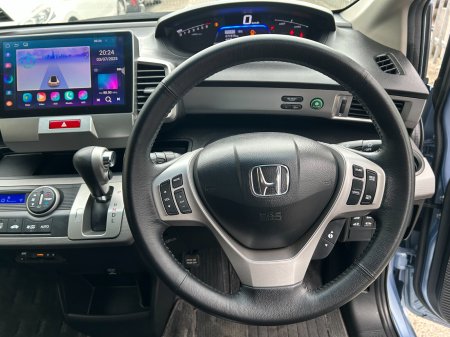 2016 Honda Freed - photo 12