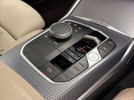 2024 BMW 3-Series - photo 9