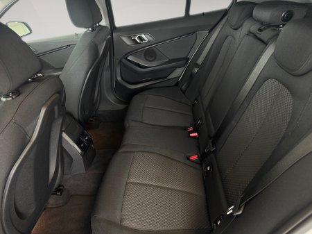 2021 BMW 1-Series - photo 16