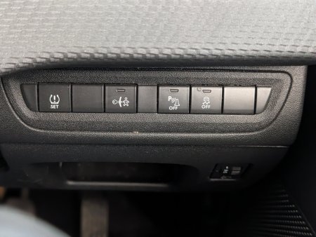 2015 Peugeot 2008 - photo 14