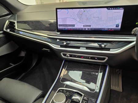 2025 BMW X5 - photo 13