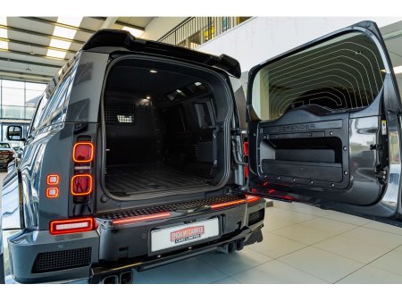 2025 Land Rover Defender - photo 37