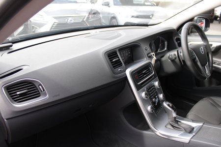 2019 Volvo S60 - photo 19