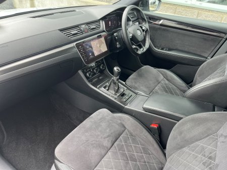2022 Skoda Superb - photo 17