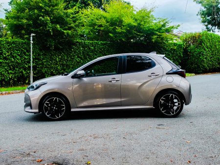 2022 Toyota Yaris - photo 9