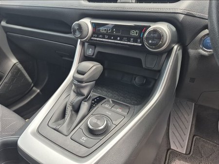 2020 Toyota RAV4 - photo 12