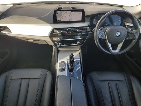 2020 BMW 5-Series - photo 4