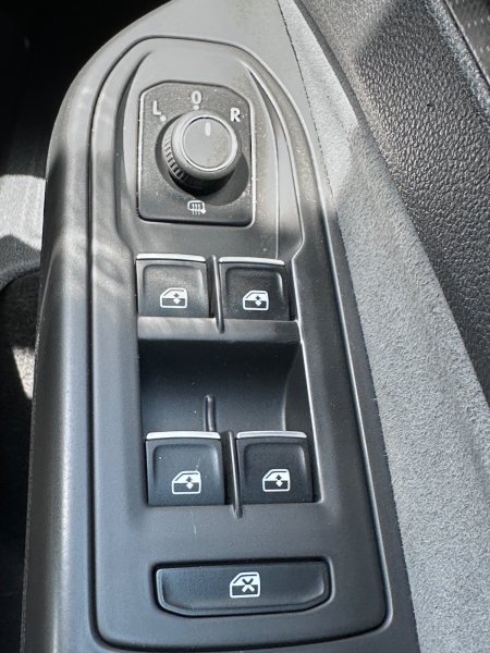 2022 Volkswagen Golf - photo 20