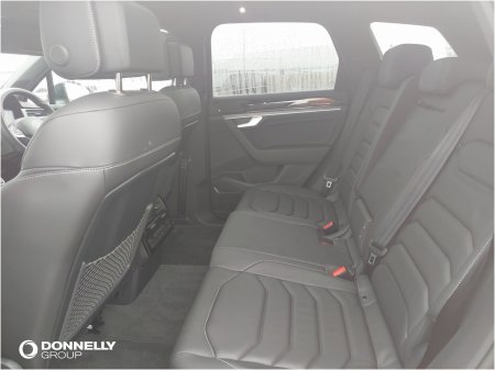 2026 Volkswagen Touareg - photo 7