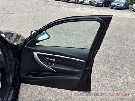 2019 BMW 3-Series - photo 30