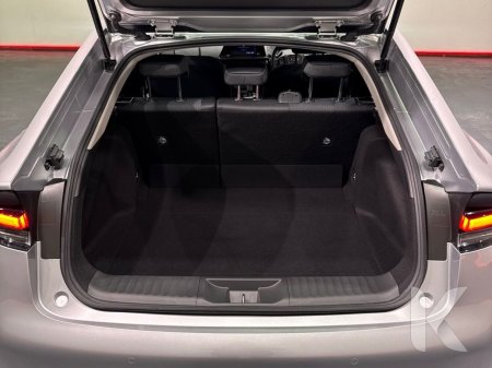 2024 Toyota Prius - photo 23