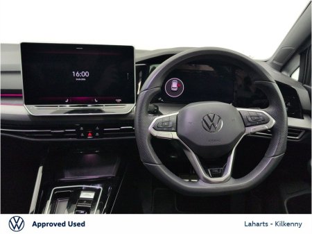 2025 Volkswagen Golf - photo 2