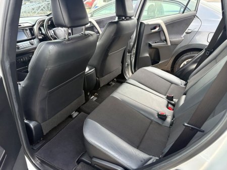 2016 Toyota RAV4 - photo 9