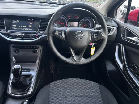 2017 Opel Astra - photo 9
