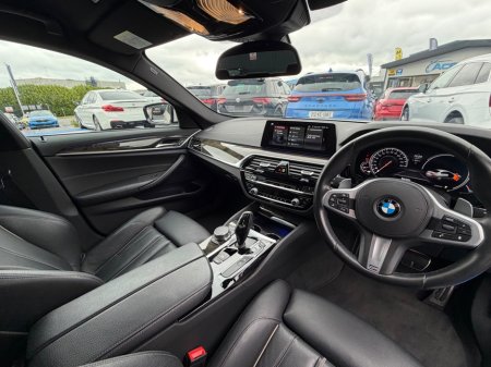 2018 BMW 5-Series - photo 16