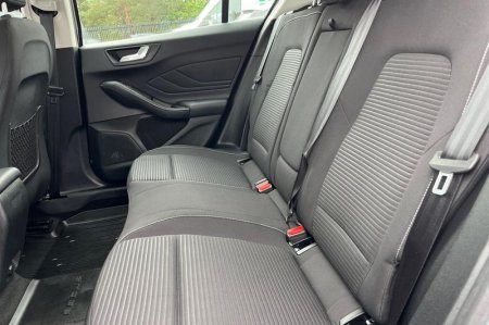 2018 Ford Focus - photo 20