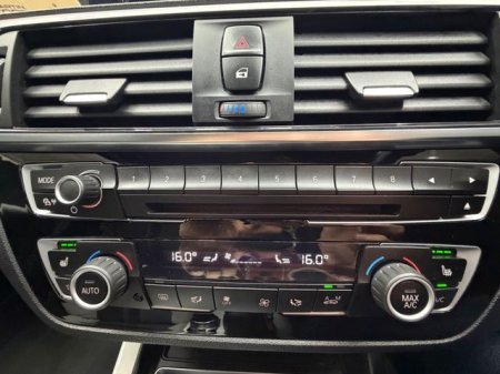 2017 BMW 1-Series - photo 23