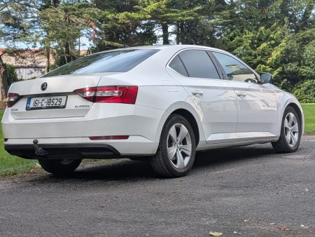 2016 Skoda Superb - photo 4