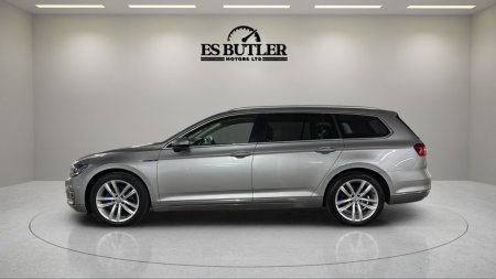 2016 Volkswagen Passat - photo 2