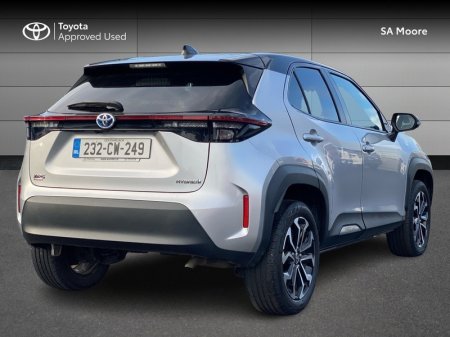 2023 Toyota Yaris Cross - photo 2