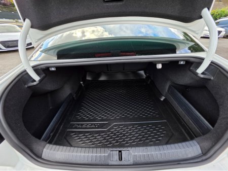 2017 Volkswagen Passat - photo 11