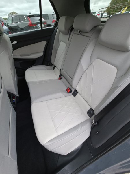 2024 Volkswagen Golf - photo 18