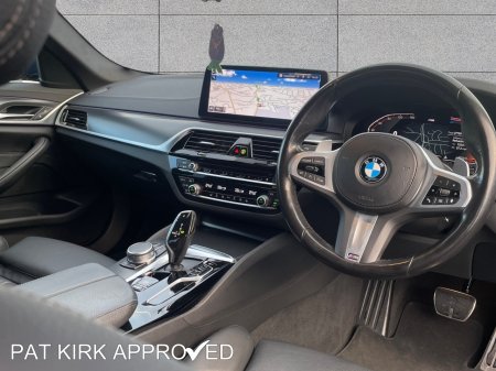 2022 BMW 5-Series - photo 18